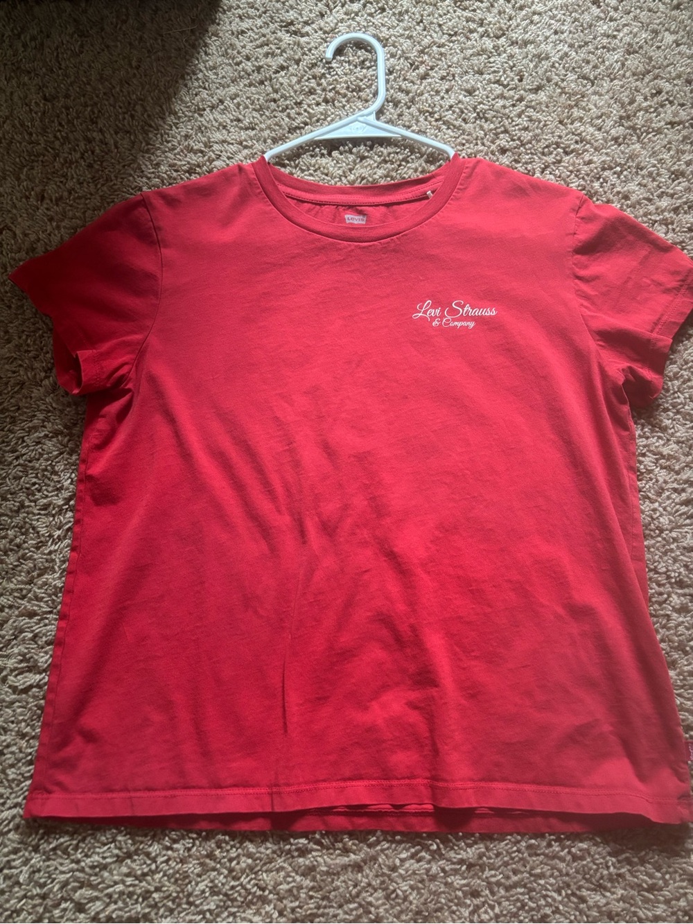 Levi's Women's Red Short Sleeve Logo Tee